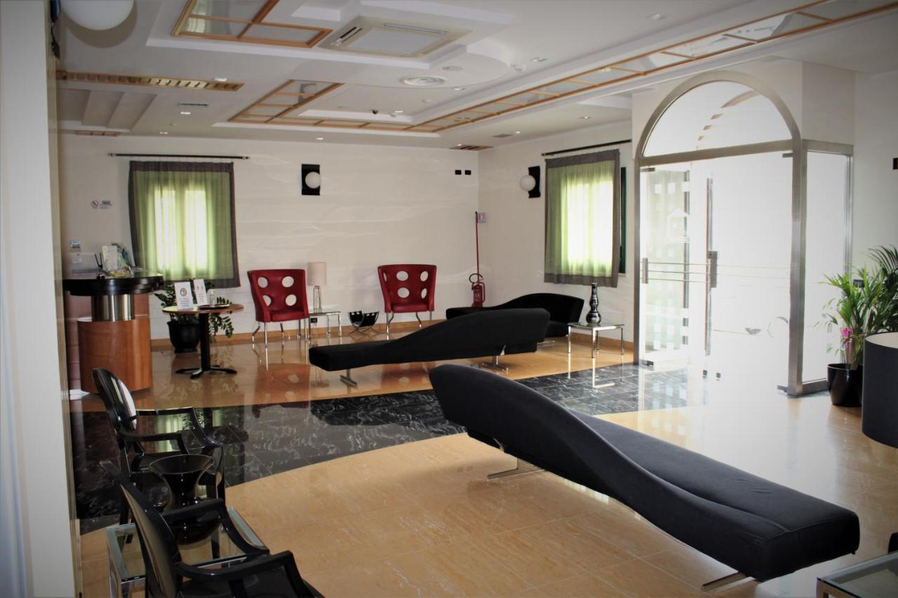 Cerri Hotel Trapani Exterior photo
